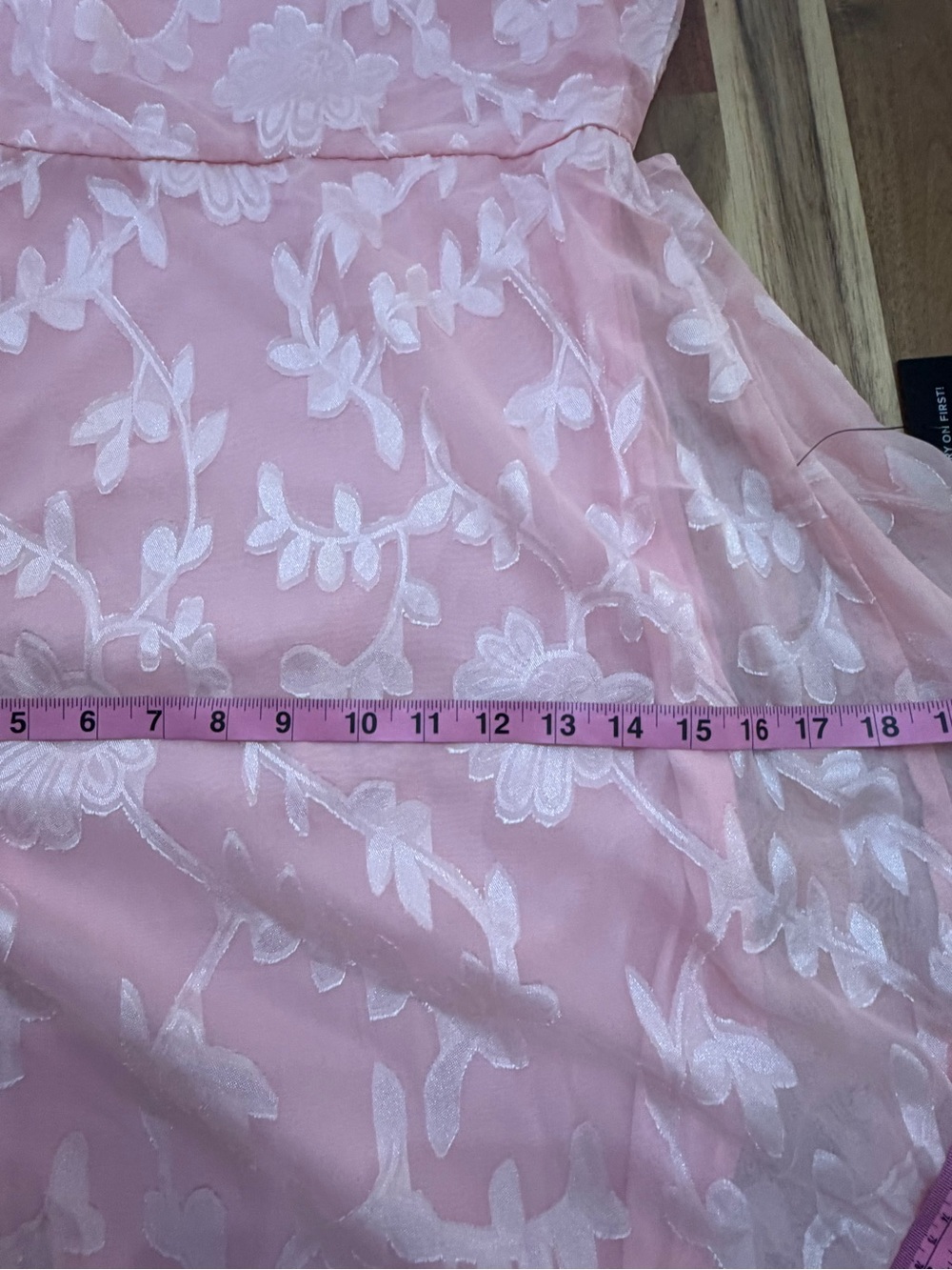 NWT Sz M Lulus Pretty Perfect Blush Burnout Floral Off-the-Shoulder Midi Dress - Picture 9 of 14